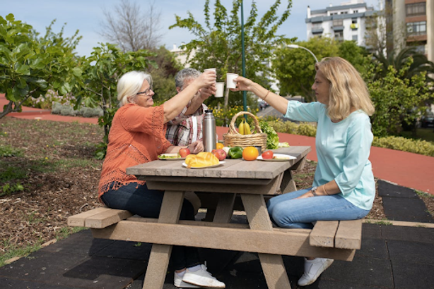 How Seniors Can Beat the Heat During the Summer Months